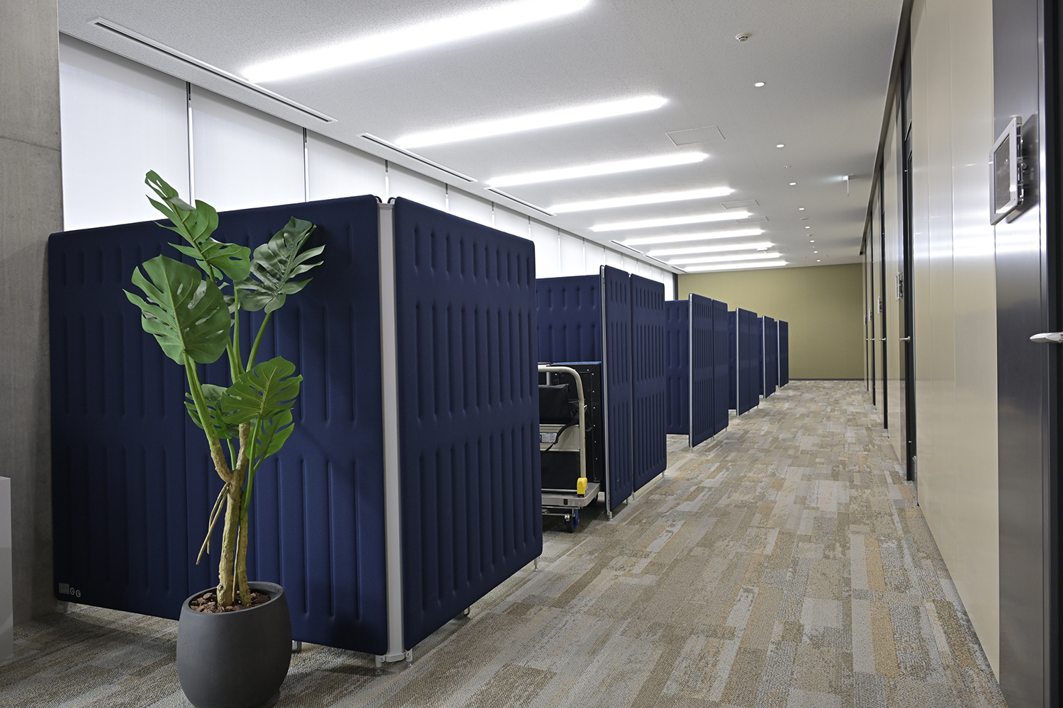 エンジニア同士のコミュニケーションを蜜にする「イノベーションハブ」は従来のイメージからかけ離れたオシャレすぎる研究所だった 〜 画像109