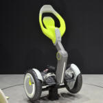 【画像】誰もが自由に動ける社会をトヨタが叶える！　ハンデのある人だけでなくすべての人に優しい次世代モビリティ「meシリーズ」とは【ジャパンモビリティショー2025】 〜 画像2