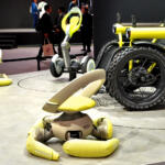 誰もが自由に動ける社会をトヨタが叶える！　ハンデのある人だけでなくすべての人に優しい次世代モビリティ「meシリーズ」とは【ジャパンモビリティショー2025】