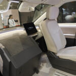 【画像】自動車メーカーじゃないからこその目の付け所！　シャープの電気自動車は「停まっているときの価値」をめちゃくちゃ高めるクルマだった【ジャパンモビリティショー2025】 〜 画像6