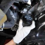 【画像】キチンと動くのになんで？　精密機械のクルマのエンジンからオイルが漏れるワケ 〜 画像3