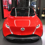 シンプルの極みなのに個性がある！　引き算の美学を突き詰めたマツダの「ビジョン・クロスコンパクト」で目指したモノとは？