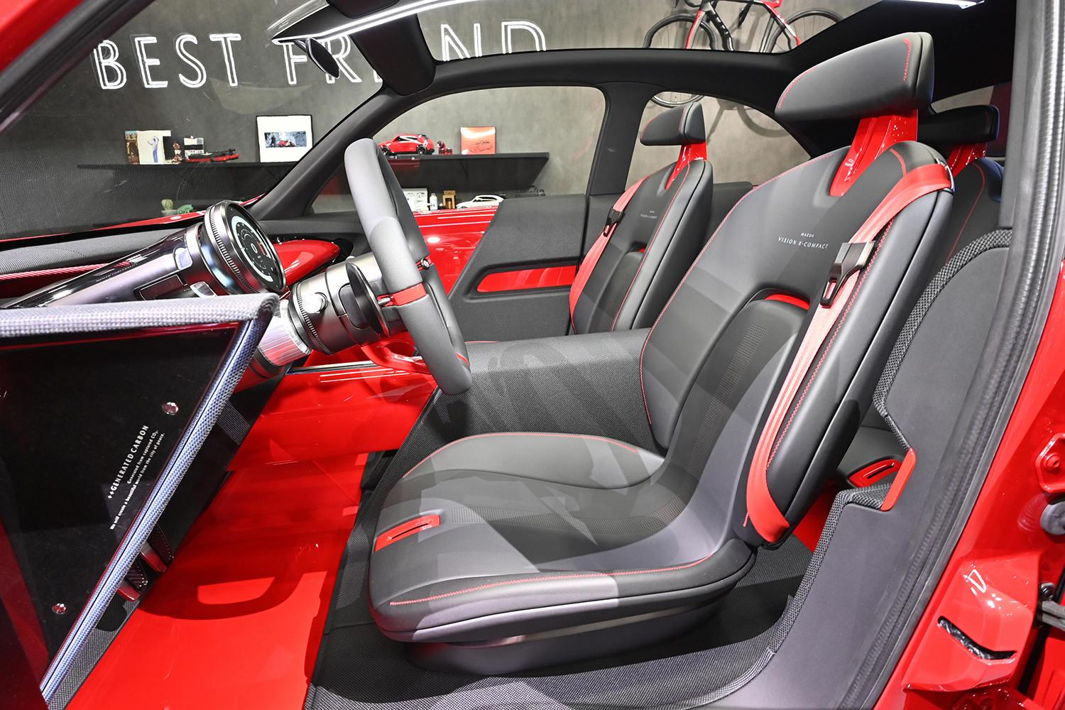 デザインスタディ「ビジョン・クロスコンパクト」が表現する未来のマツダが新しい 〜 画像14