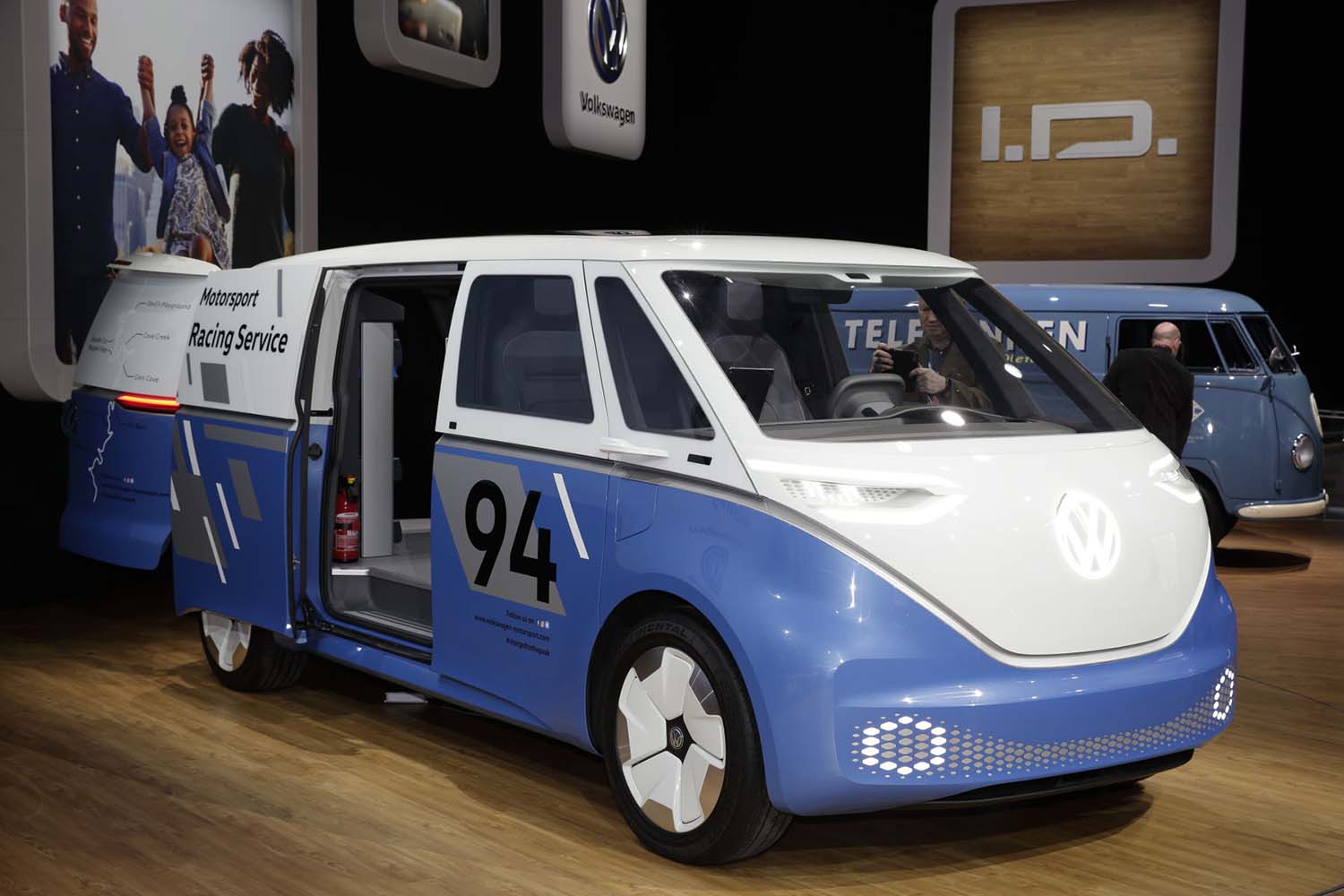 フォルクスワーゲンの1000万円ミニバン「ID.BUZZ」にはアルファードにはない心地よさがあった 〜 画像3