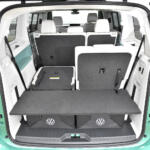 【画像】【試乗】ナリはバスでも走りはポルシェを連想させる！　ID.Buzzがあれば楽しいカーライフが送れること間違いなし!! 〜 画像14