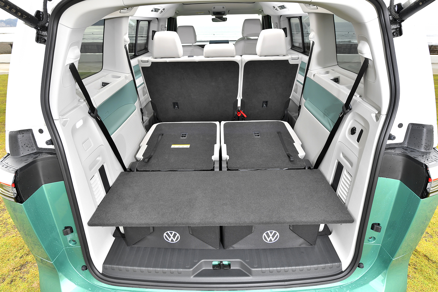 フォルクスワーゲンの1000万円ミニバン「ID.BUZZ」にはアルファードにはない心地よさがあった 〜 画像15