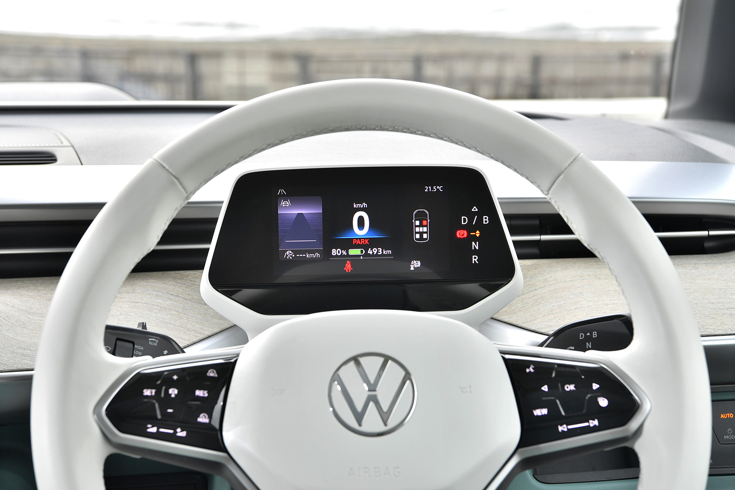 フォルクスワーゲンの1000万円ミニバン「ID.BUZZ」にはアルファードにはない心地よさがあった 〜 画像23