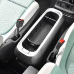 【画像】【試乗】ナリはバスでも走りはポルシェを連想させる！　ID.Buzzがあれば楽しいカーライフが送れること間違いなし!! 〜 画像25