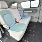 【画像】【試乗】ナリはバスでも走りはポルシェを連想させる！　ID.Buzzがあれば楽しいカーライフが送れること間違いなし!! 〜 画像32