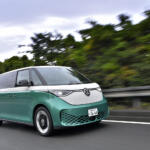 【画像】【試乗】ナリはバスでも走りはポルシェを連想させる！　ID.Buzzがあれば楽しいカーライフが送れること間違いなし!! 〜 画像38
