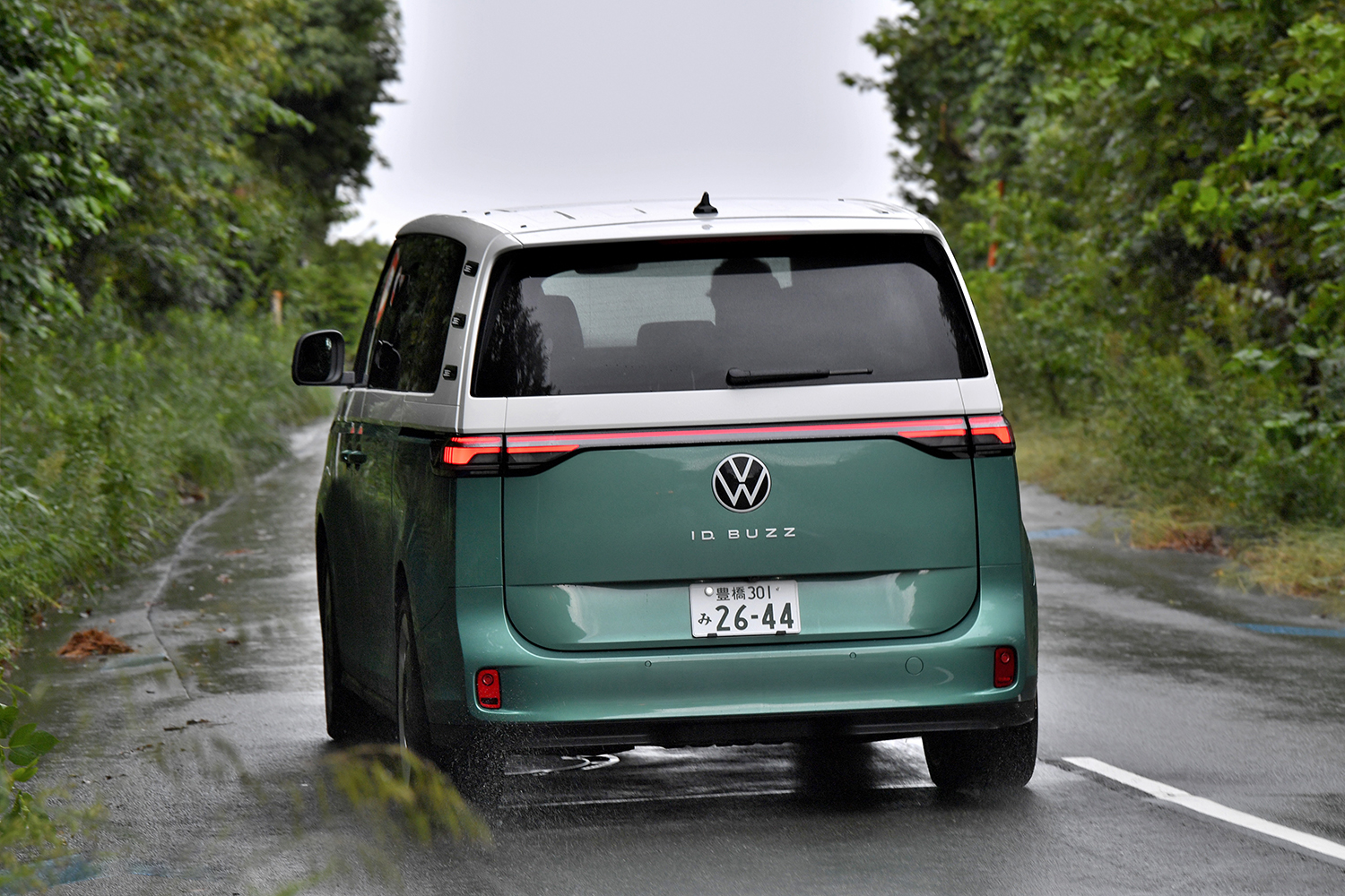 フォルクスワーゲンの1000万円ミニバン「ID.BUZZ」にはアルファードにはない心地よさがあった 〜 画像39