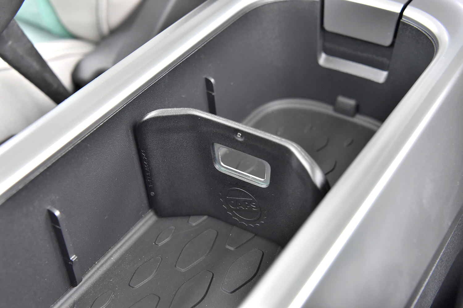 フォルクスワーゲンの1000万円ミニバン「ID.BUZZ」にはアルファードにはない心地よさがあった 〜 画像56