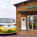 【画像】【試乗】ナリはバスでも走りはポルシェを連想させる！　ID.Buzzがあれば楽しいカーライフが送れること間違いなし!! 〜 画像59