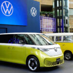 【画像】VWのID.Buzzって何と比較検討すべき？　じっくり考えてみたけどアルファードもVクラスもライバルにならない孤高の存在だった 〜 画像4