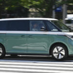 【画像】VWのID.Buzzって何と比較検討すべき？　じっくり考えてみたけどアルファードもVクラスもライバルにならない孤高の存在だった 〜 画像21