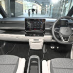 【画像】VWのID.Buzzって何と比較検討すべき？　じっくり考えてみたけどアルファードもVクラスもライバルにならない孤高の存在だった 〜 画像26