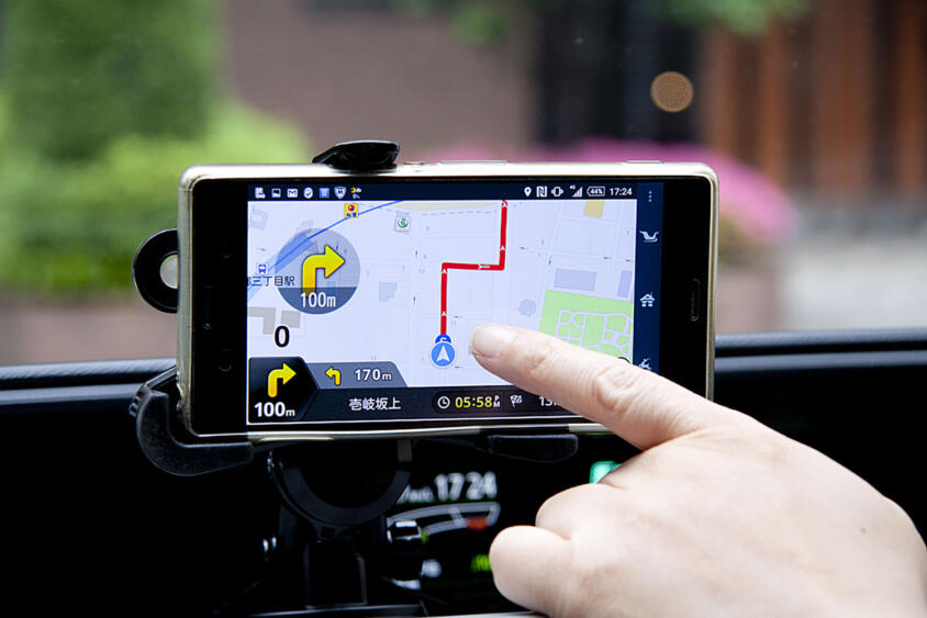 使う前に把握すべし! カーナビの「色による情報」はメーカーによって違いがあった