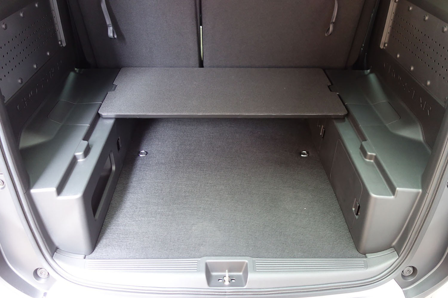 荷物を積み下ろししやすいクルマは数値だけじゃわからない 〜 画像7