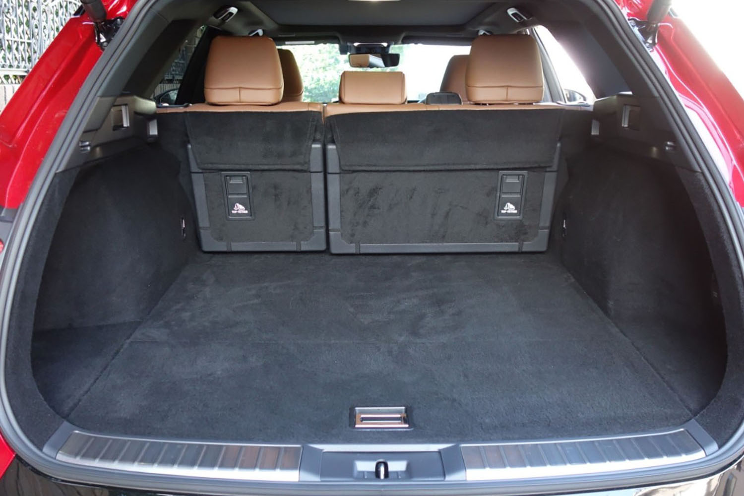 荷物を積み下ろししやすいクルマは数値だけじゃわからない 〜 画像10