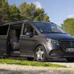 【画像】クルマ好きたるもの人と被るのは嫌！　でも家族も乗せなきゃだし……だったら選ぶしかない輸入ミニバンのススメ!! 〜 画像3