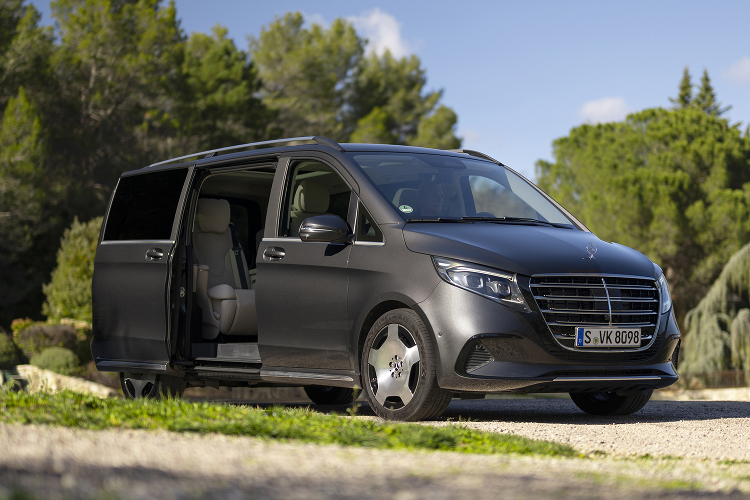 メルセデス・ベンツVクラスのフロントスタイリング