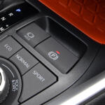 【画像】「冬は寒いしそのままでいっか」は大損害の可能性！　洗車機使用中にエンジンを止めるべき理由 〜 画像11