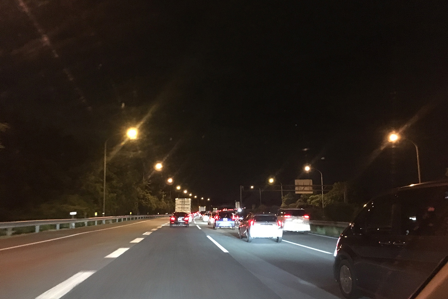 都心の高速道路が明るくギラギラなのは危険な場所と判断されているからだった 〜 画像1