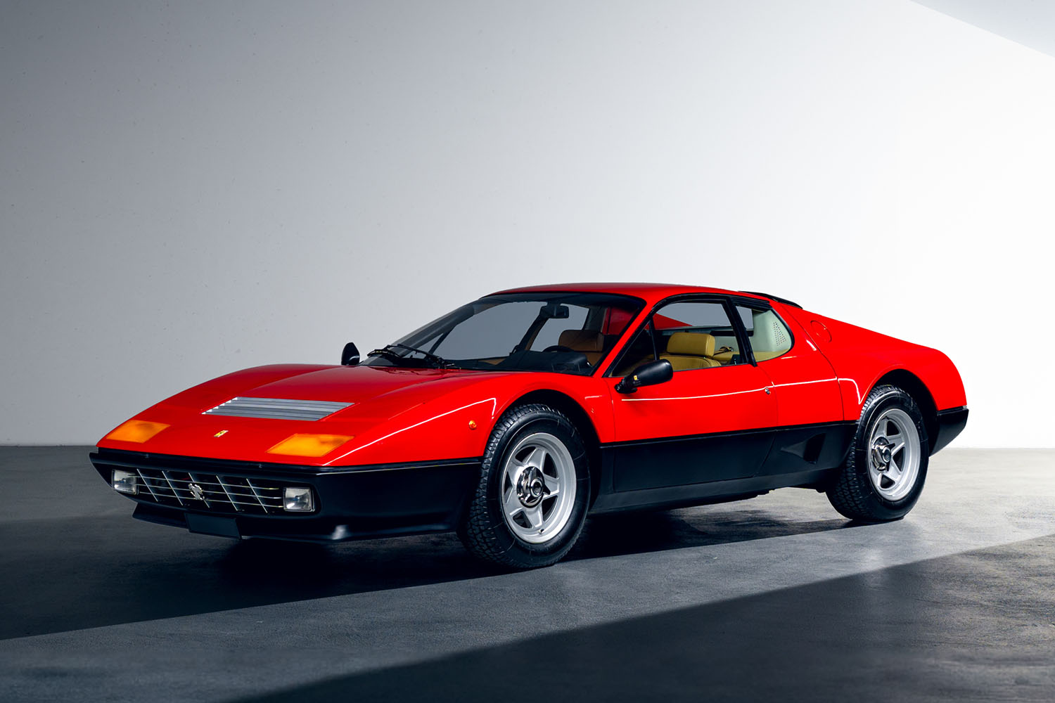 フェラーリ512BBのフロントスタイリング