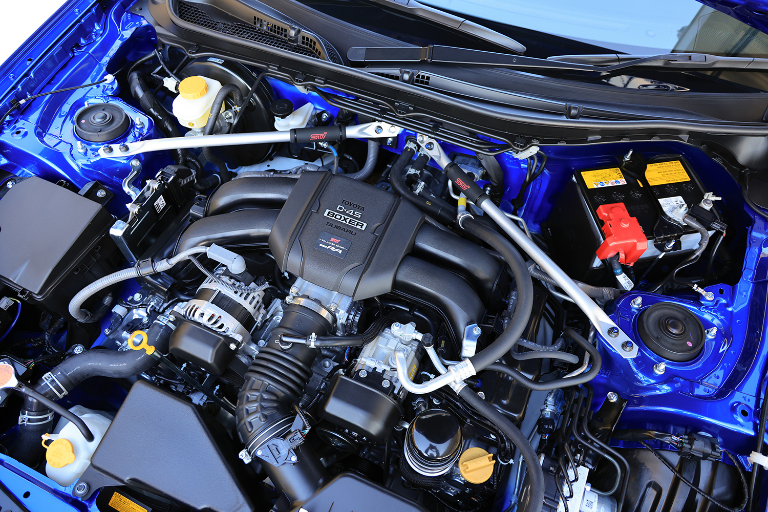 スバルBRZ STI Sport TYPE RAのエンジン