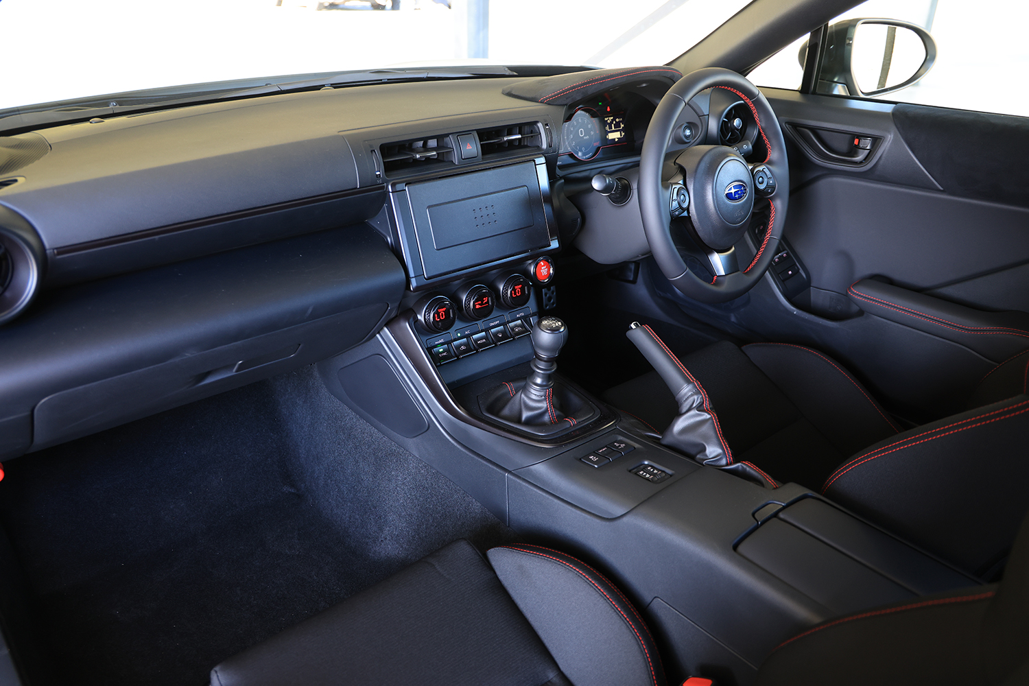 STI渾身のコンプリートカー「スバルBRZ STI Sport タイプRA」はS耐レースカーほぼそのままの感触だった 〜 画像40