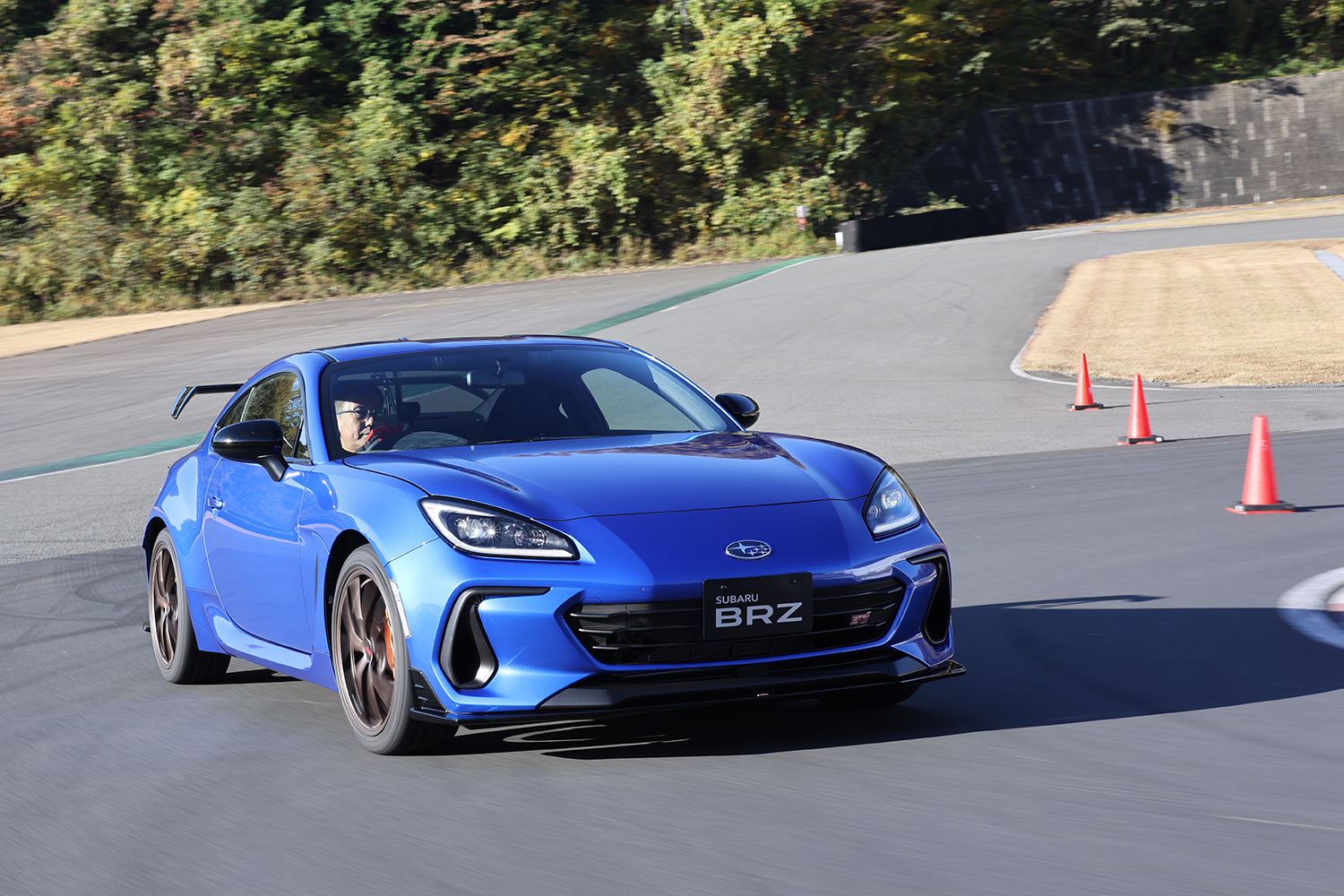 STI渾身のコンプリートカー「スバルBRZ STI Sport タイプRA」はS耐レースカーほぼそのままの感触だった 〜 画像51