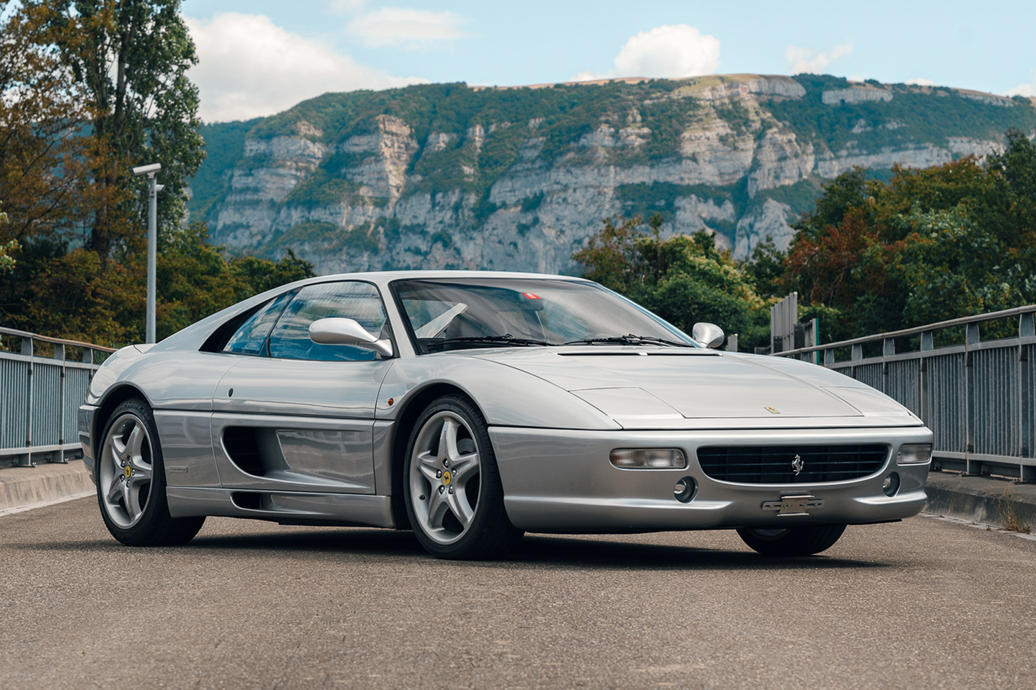 フェラーリF355ベルリネッタのフロントスタイリング