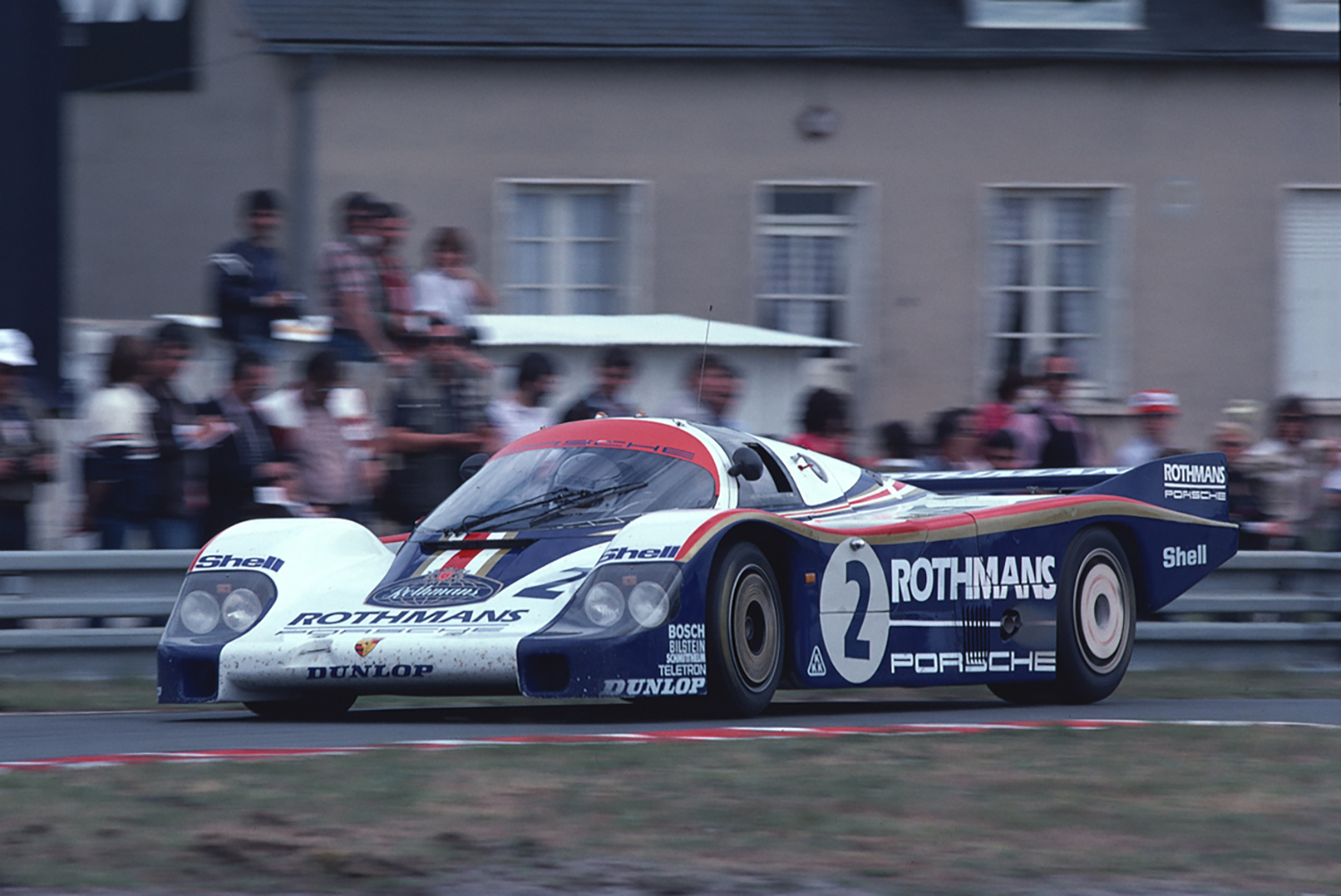 ポルシェ956の走行シーン 〜 画像2