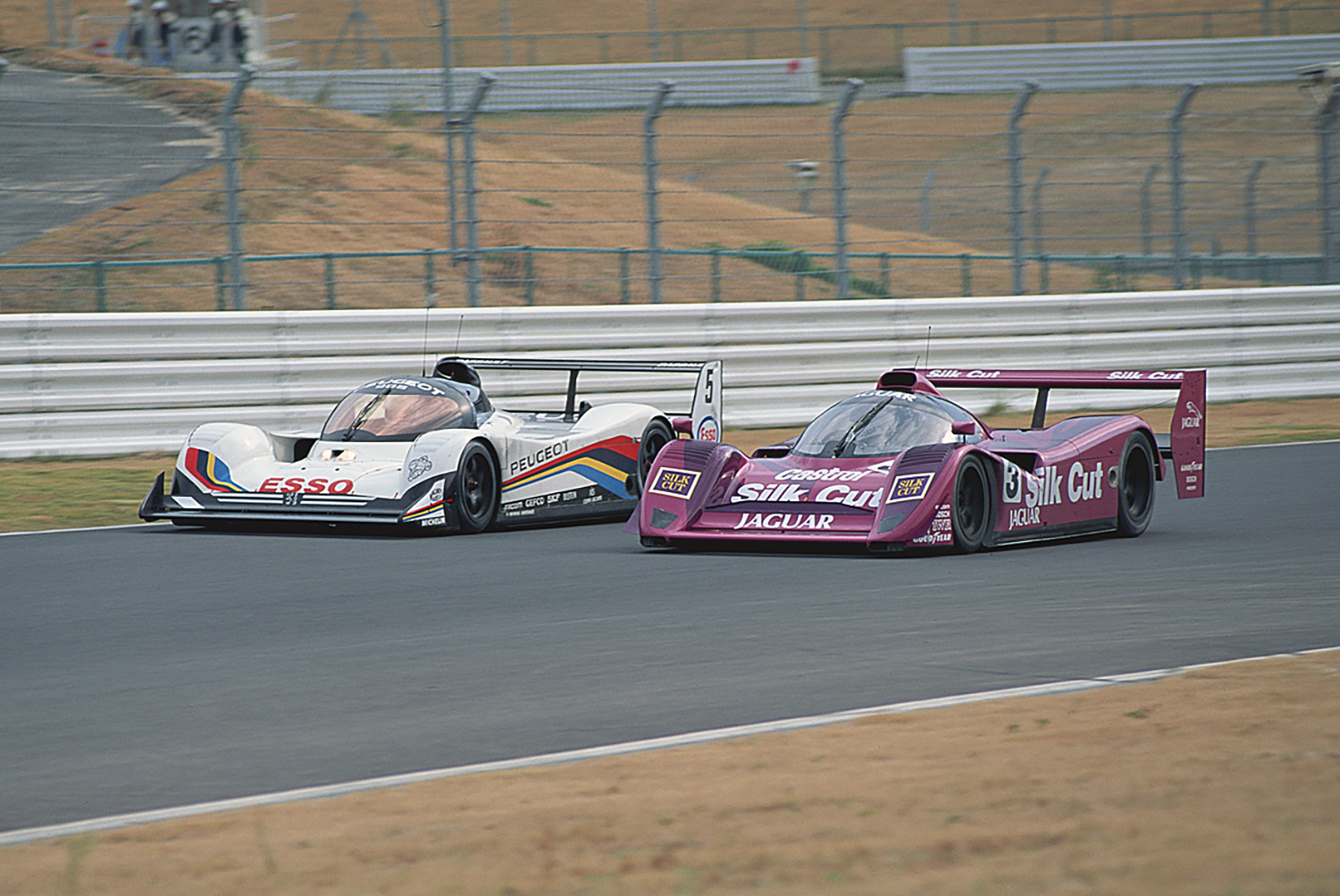 プジョー905とジャガーXJR-15の走行シーン 〜 画像8