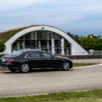 【画像】見た目はただのＳクラスだけど「手榴弾」「毒ガス」だって耐え抜く！　メルセデスの「S 680 ガード」がもはやスパイ映画のシロモノだった 〜 画像39