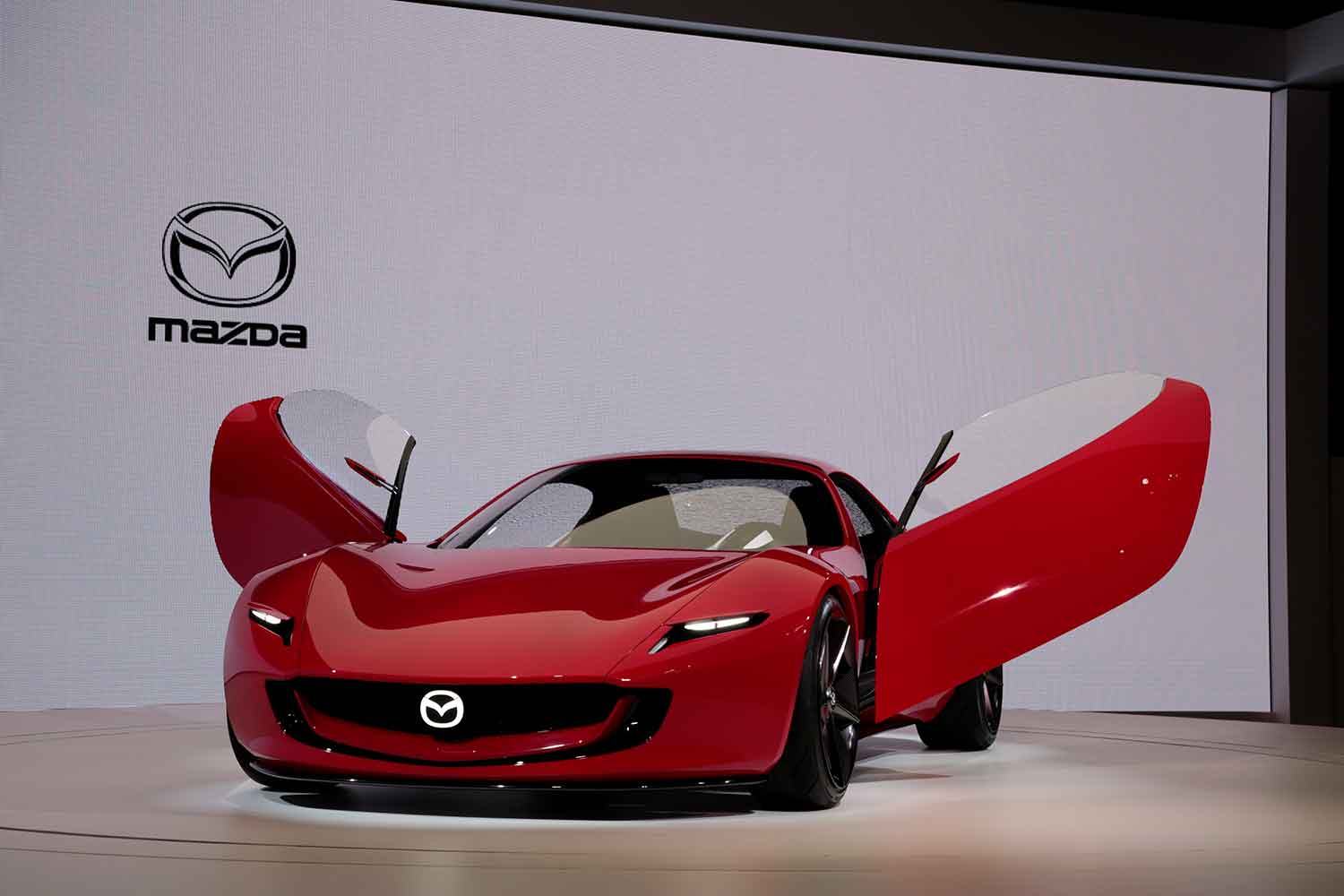 マツダ・アイコニック SPのフロントスタイリング