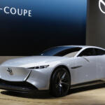 【画像】時期RX-7とも噂された「アイコニック SP」の計画は立ち消えたってマジ？　マツダのロータリーエンジン搭載「コンセプトカー」って全然実現しないけどどうなってる！ 〜 画像6