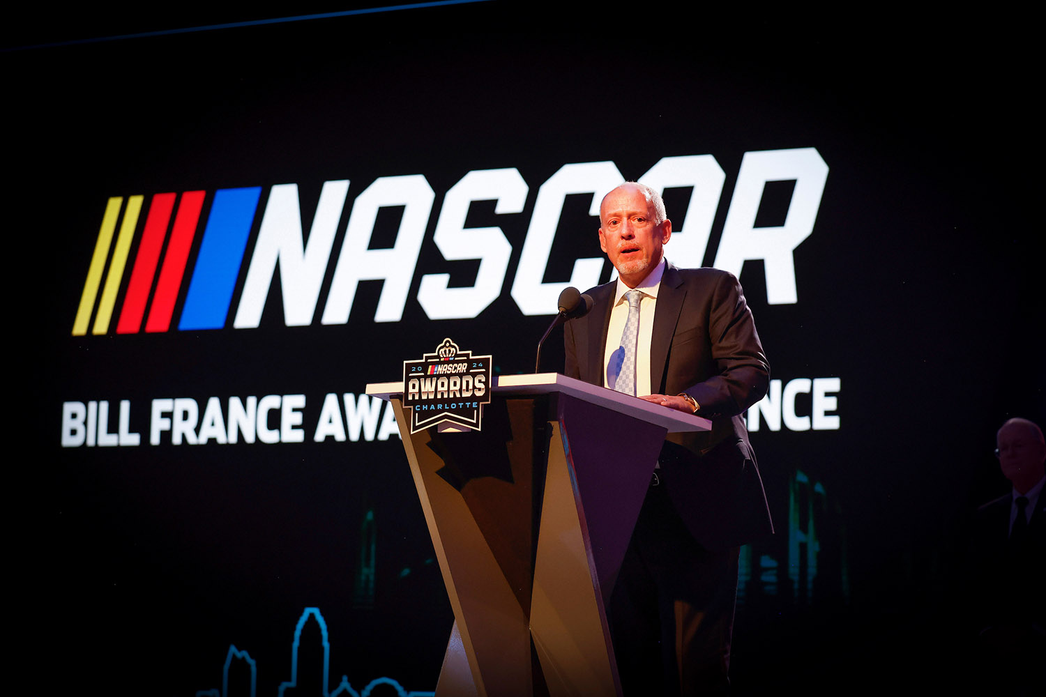 30台超のレースカーによる超至近距離バトルに全米が熱狂する「NASCAR」ってなんだ 〜 画像6