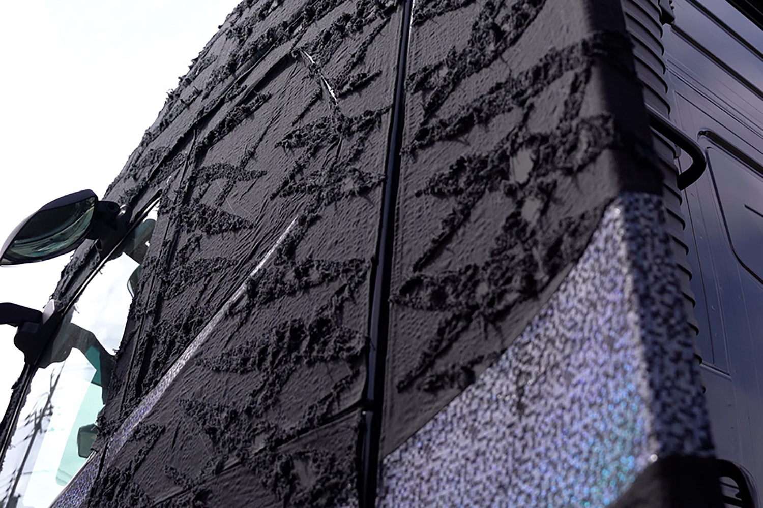 ボルボトラクタ「BLUE BLOOD」の外装