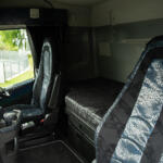 【画像】外装がデニムって想像以上にアリだぞ！　ボルボと岡山デニムのコラボトラックがめちゃくちゃイケてる 〜 画像6