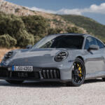 【画像】ポルシェのハイブリッドはひと味違う！　速さを追求するための「e-Turbo」を積んだ911の超絶レスポンスが圧巻 〜 画像8