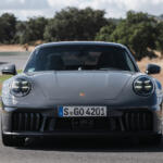 【画像】ポルシェのハイブリッドはひと味違う！　速さを追求するための「e-Turbo」を積んだ911の超絶レスポンスが圧巻 〜 画像9