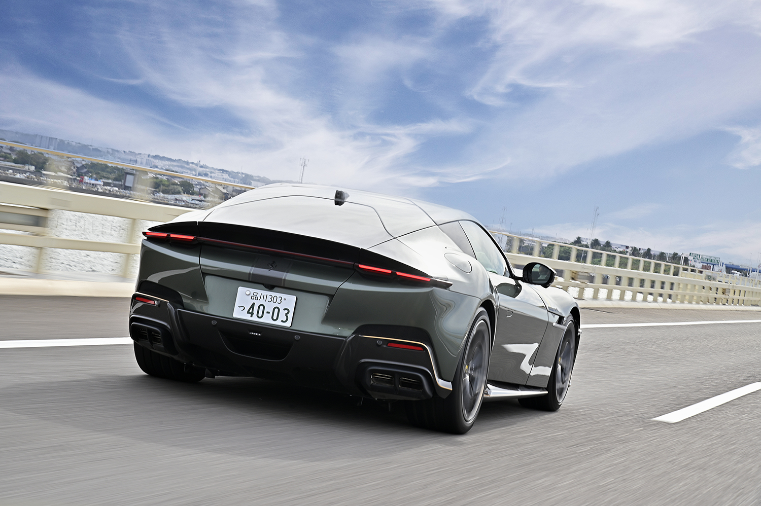 フェラーリ・ドーディチ・チリンドリの走行シーン 〜 画像2