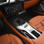 【画像】【試乗】やっぱりフェラーリのV12は裏切らない！　どこまでも走って行けそうな快速GT性能を引っ提げた「ドーディチ・チリンドリ」の魅力 〜 画像37