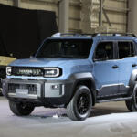 【画像】ランクルFJってランクルミニとか呼ばれるけど実際の大きさは？　じつは全然ミニじゃなくてなんなら一番ノッポさんだった 〜 画像3