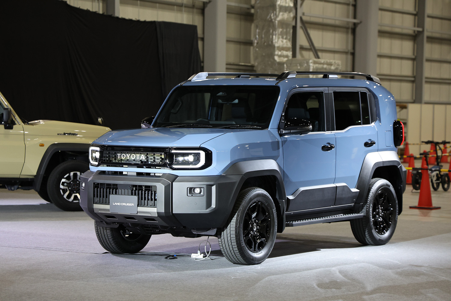 ランクルFJのフロントスタイリング