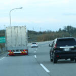 【画像】事故も起きにくいしあおり運転被害も避けられる！　高速道路に不慣れな人は「大型トラックの後ろ」をついていくと安心だった 〜 画像2