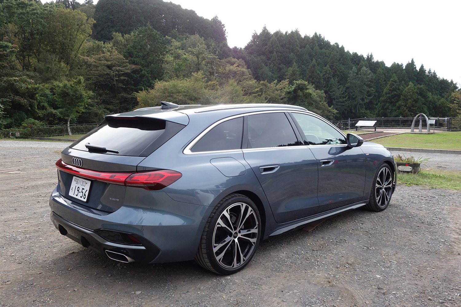 ワゴン並みにラゲッジが使えるクルマはまだまだあった 〜 画像18