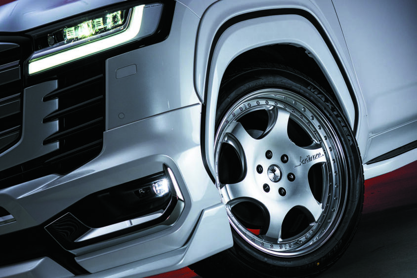 往年の名作ホイールが現代的エッセンスを加えて新境地へ！　社会現象を巻き起こしたウェッズの「バズレイア」が６ホールで再降臨