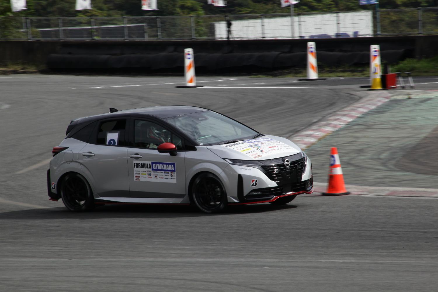 女子クラス走行の様子